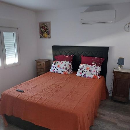 Les Berreries Villa Montroy Luaran gambar